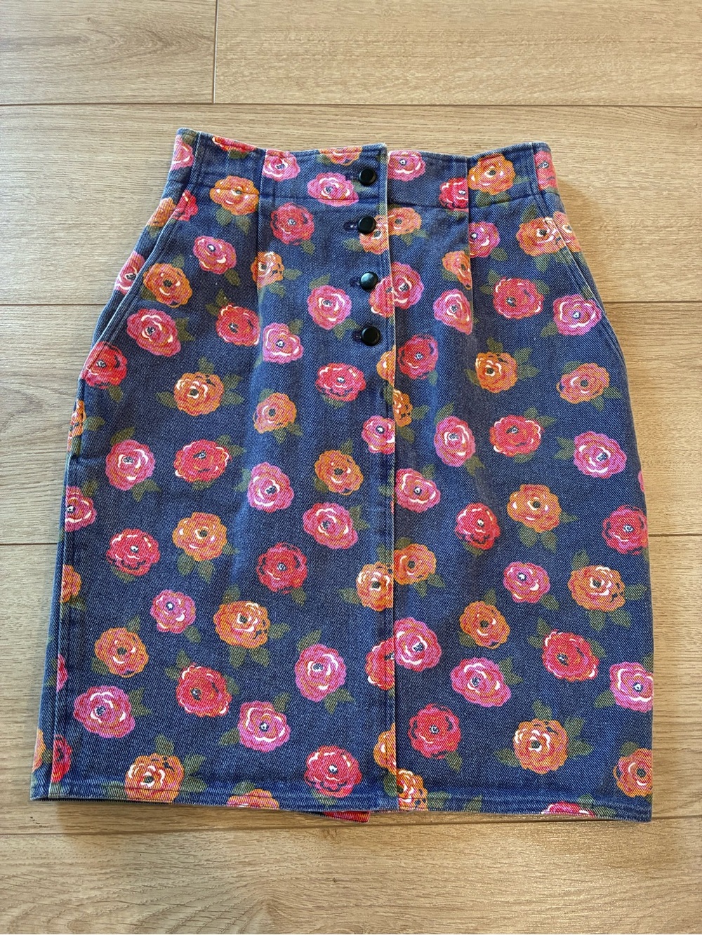 Vintage Ungaro Ter Denim Faded Floral Button High Waisted Mini Skirt Size 4